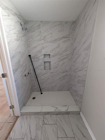 5828 3RD STREET E, Bradenton, FL 34203