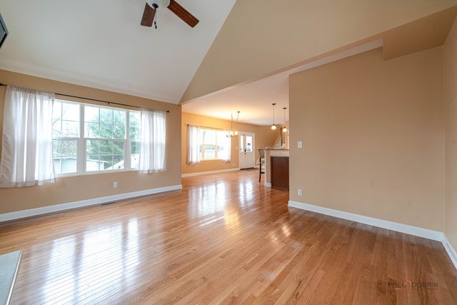 40431 N Fairview Street, Antioch, IL 60002