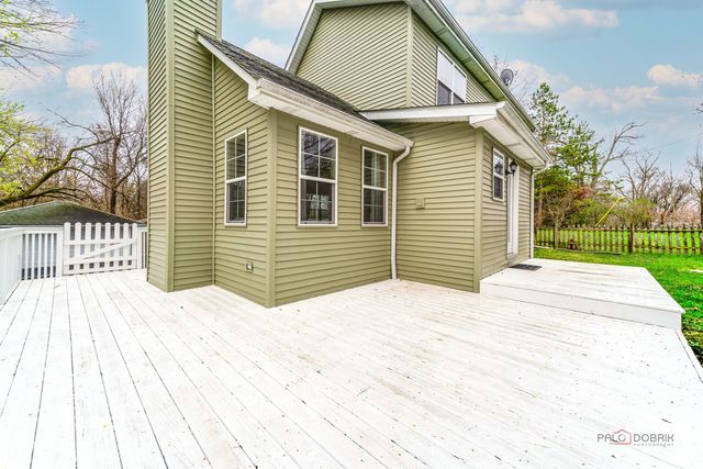 40431 N Fairview Street, Antioch, IL 60002