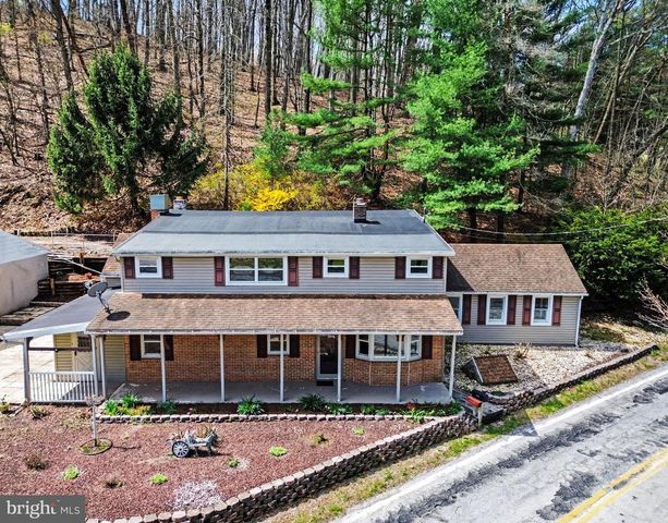 6381 GLATFELTERS STATION RD, Seven Valleys, PA 17360