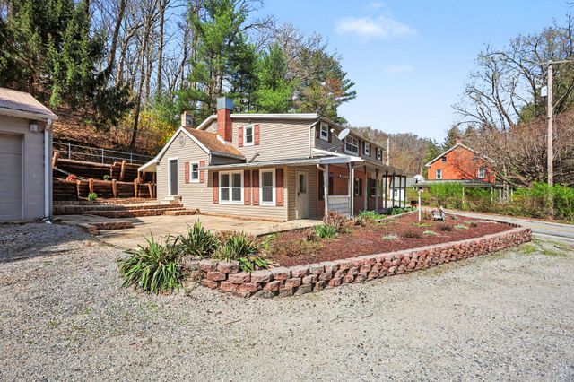 6381 GLATFELTERS STATION RD, Seven Valleys, PA 17360