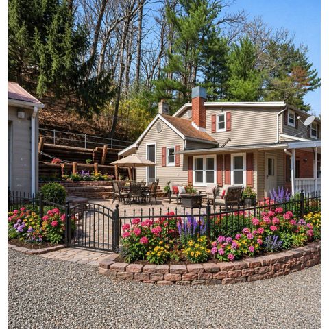 6381 GLATFELTERS STATION RD, Seven Valleys, PA 17360