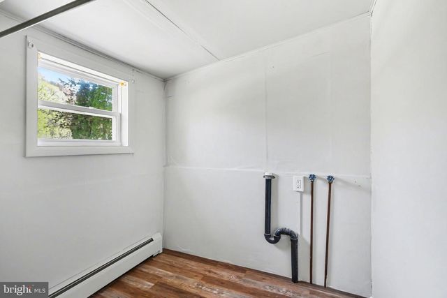 6381 GLATFELTERS STATION RD, Seven Valleys, PA 17360