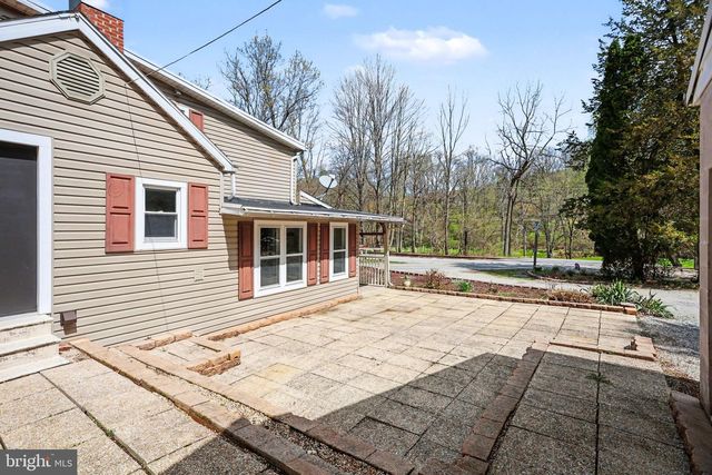 6381 GLATFELTERS STATION RD, Seven Valleys, PA 17360