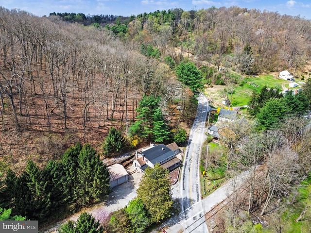 6381 GLATFELTERS STATION RD, Seven Valleys, PA 17360