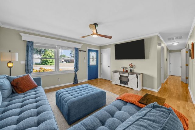 302 Depot St, E, Greenville, KY 42345