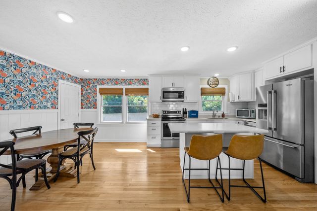 302 Depot St, E, Greenville, KY 42345