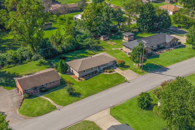 302 Depot St, E, Greenville, KY 42345