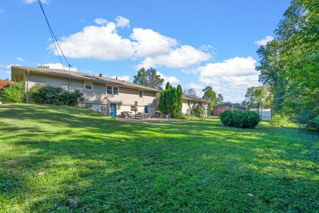 302 Depot St, E, Greenville, KY 42345