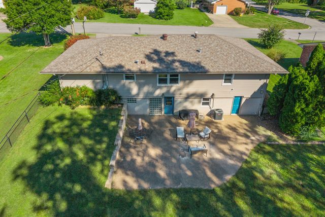 302 Depot St, E, Greenville, KY 42345