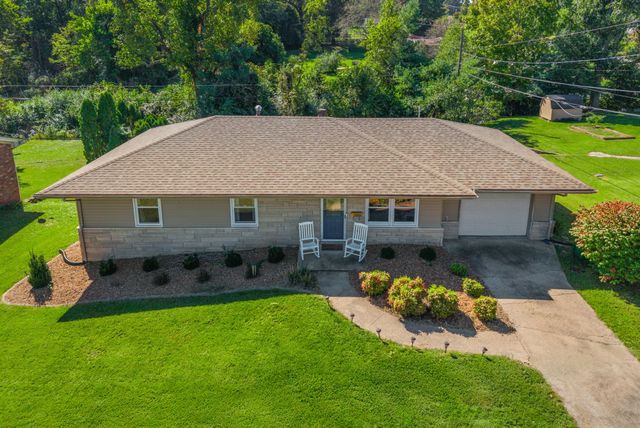 302 Depot St, E, Greenville, KY 42345