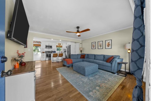 302 Depot St, E, Greenville, KY 42345