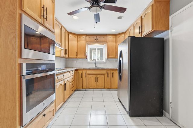 1322 Carver, Modesto, CA 95350