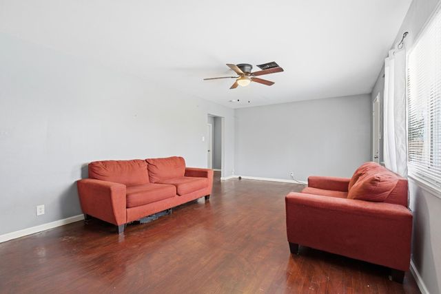 1322 Carver, Modesto, CA 95350