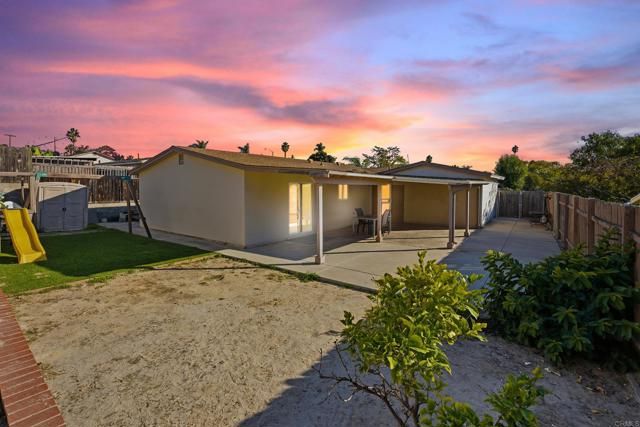 4062 Lewis St, Oceanside, CA 92056