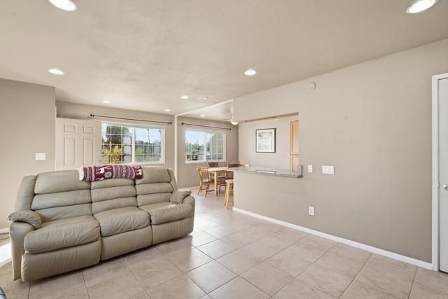 4062 Lewis St, Oceanside, CA 92056