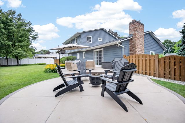 5141 Lewsinda Avenue, Kalamazoo, MI 49009