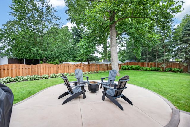 5141 Lewsinda Avenue, Kalamazoo, MI 49009