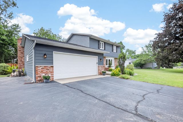 5141 Lewsinda Avenue, Kalamazoo, MI 49009