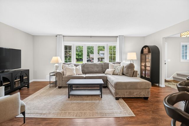 5141 Lewsinda Avenue, Kalamazoo, MI 49009