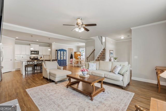 5200 Parkwood Drive, Flowery Branch, GA 30542