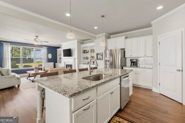 5200 Parkwood Drive, Flowery Branch, GA 30542