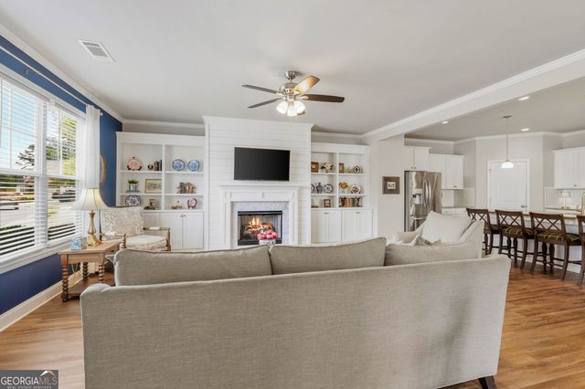 5200 Parkwood Drive, Flowery Branch, GA 30542
