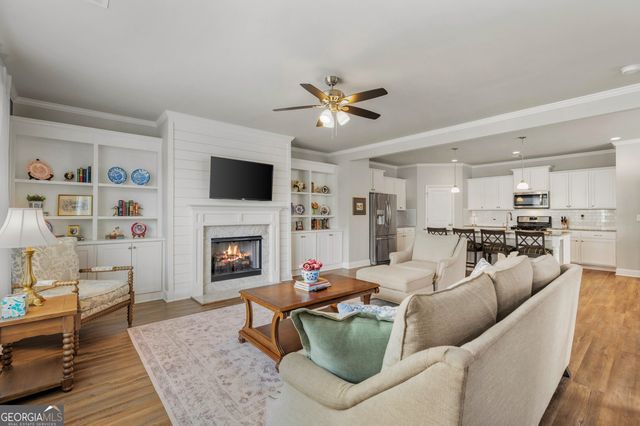 5200 Parkwood Drive, Flowery Branch, GA 30542