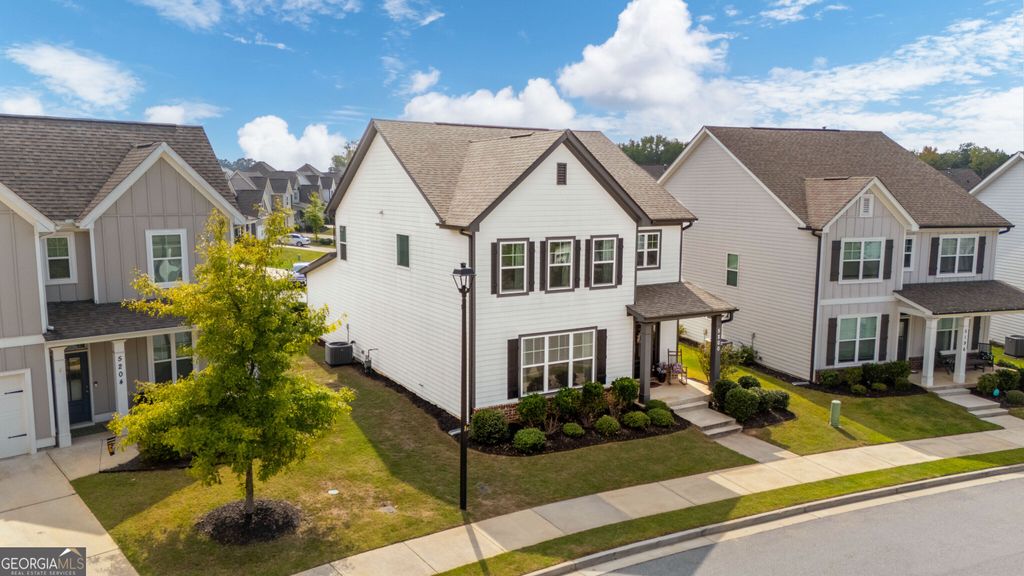 5200 Parkwood Drive, Flowery Branch, GA 30542 — photo 2