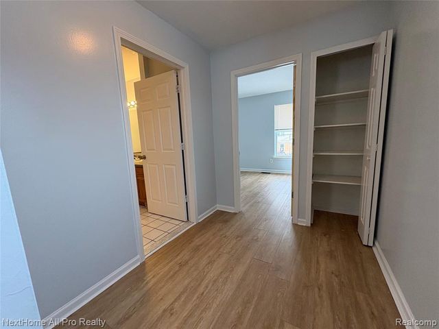 15487 Meyers Road, Detroit, MI 48227