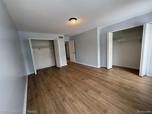 15487 Meyers Road, Detroit, MI 48227