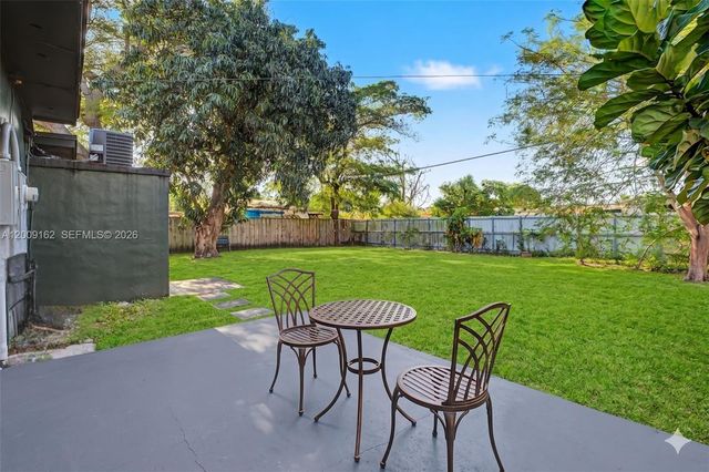 1030 NW 141st St, Miami, FL 33168