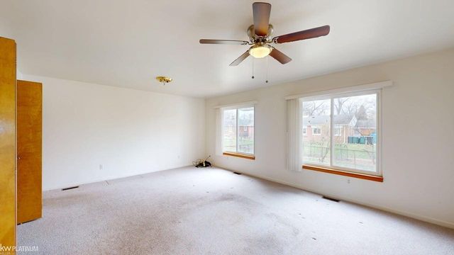 24091 Eastwood Street, Oak Park, MI 48237