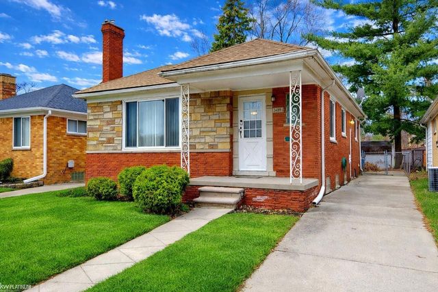 24091 Eastwood Street, Oak Park, MI 48237