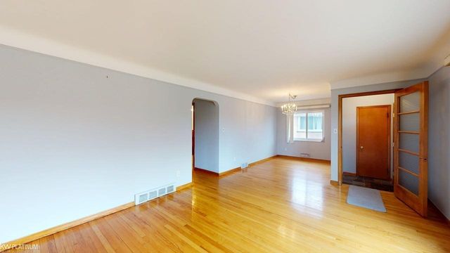 24091 Eastwood Street, Oak Park, MI 48237