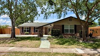 1736 PAPAYA Drive N, Orange Park, FL 32073