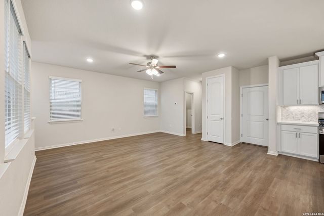 2038 FLAMETREE AVE, New Braunfels, TX 78132