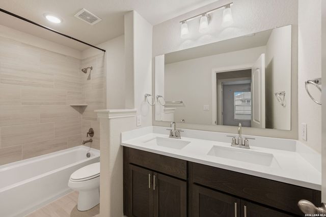 2038 FLAMETREE AVE, New Braunfels, TX 78132