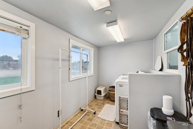 4240 S Five Mile Rd, Boise, ID 83709
