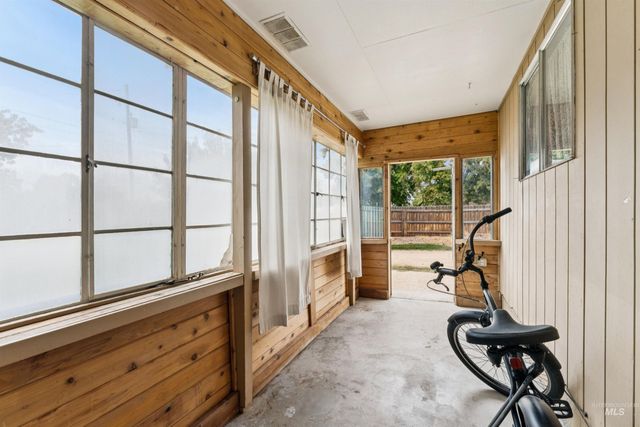 4240 S Five Mile Rd, Boise, ID 83709
