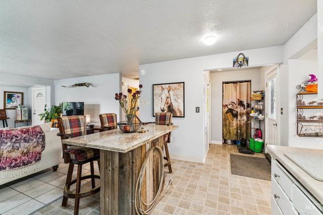 4240 S Five Mile Rd, Boise, ID 83709
