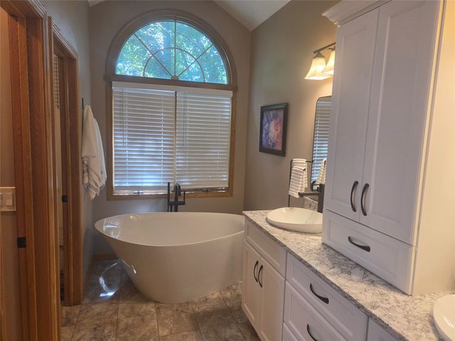 7213 NW 28th Street, Ankeny, IA 50023