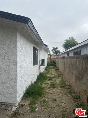 9607 Evers Avenue, Los Angeles, CA 90002