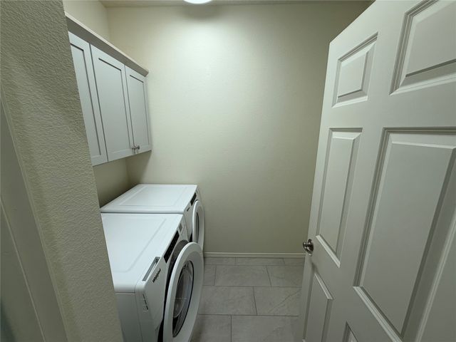 17 Paseo Luna Blanca, Santa Fe, NM 87508