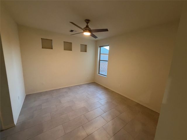 17 Paseo Luna Blanca, Santa Fe, NM 87508