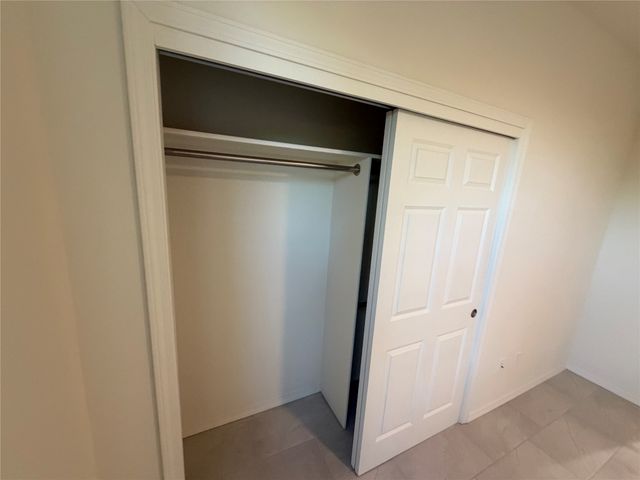 17 Paseo Luna Blanca, Santa Fe, NM 87508
