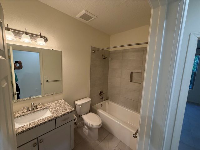 17 Paseo Luna Blanca, Santa Fe, NM 87508