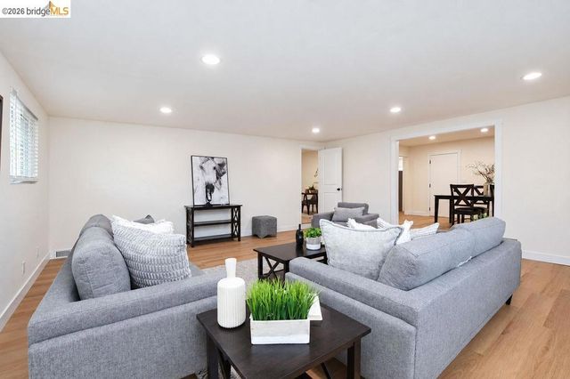 187 Atherton Ave, Pittsburg, CA 94565