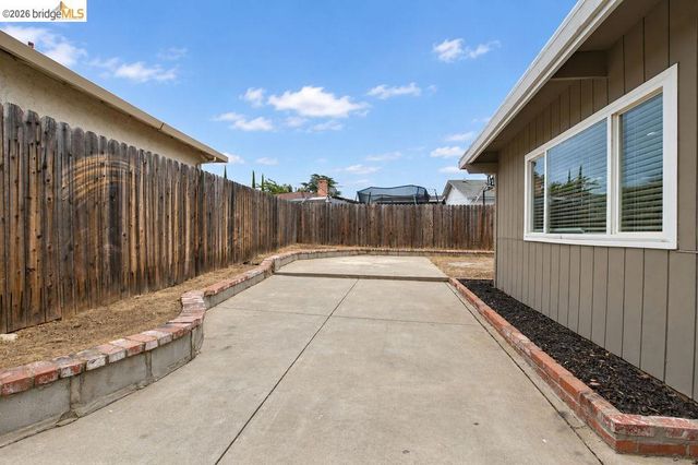 187 Atherton Ave, Pittsburg, CA 94565