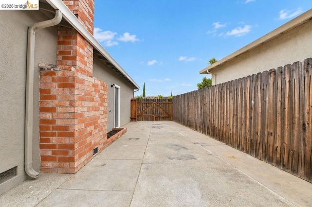 187 Atherton Ave, Pittsburg, CA 94565